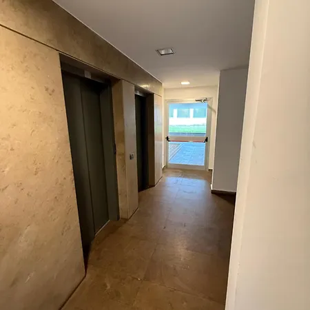 Modern Living In Complesso Residenziale Lägenhet *